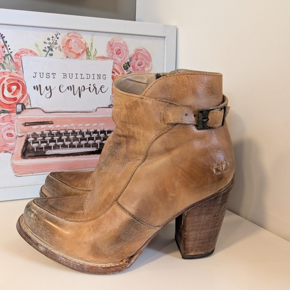 🥰GUC Bed Stu Isla Distressed Leather Zip Side Ankle Booties, Honey Tan, 6 - Picture 5 of 16